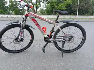 Bicycle in excellent condition, no issues.