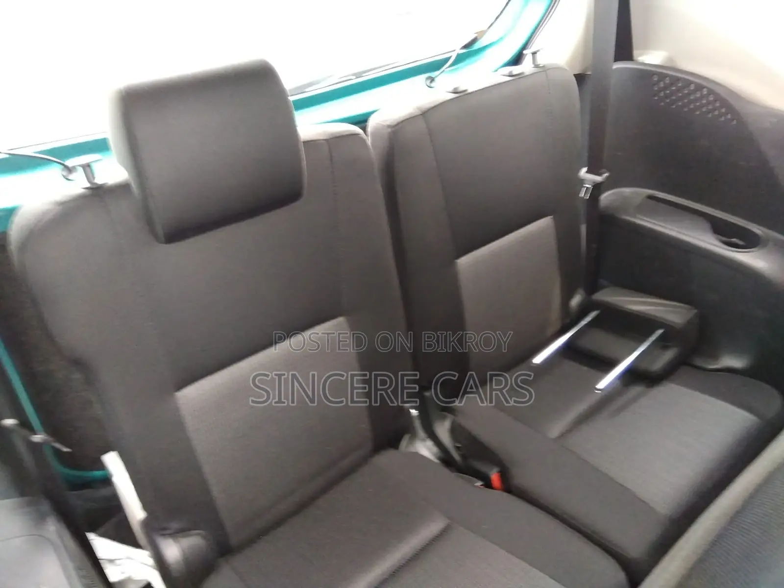 Toyota Sienta G PKG NON HYBRID 2020