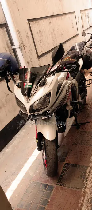 Yamaha Fazer FI V2 . 2017
