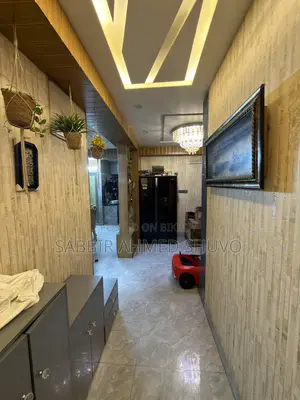 লাক্সারি ফার্নিশড ফ্ল্যাট ১৪৭০ স্কয়ারফিট (পার্কিংসহ)