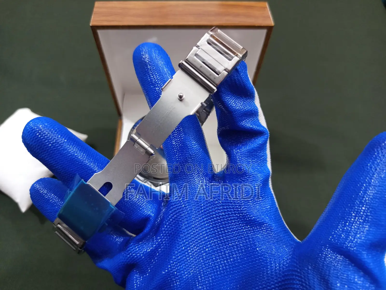 Curren Luxury Blue Dial Watch With Box