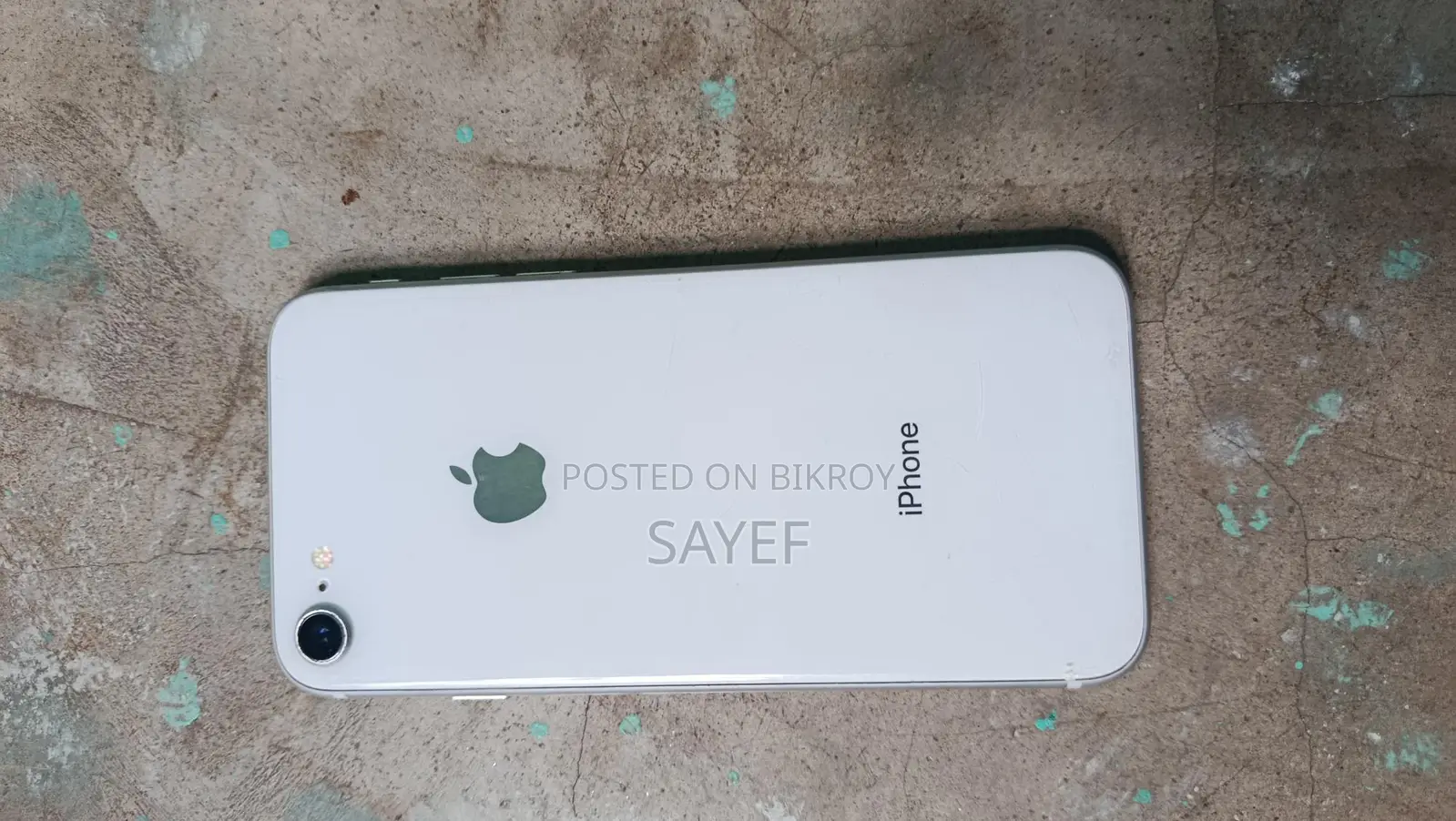 Apple iPhone 8 (Used)