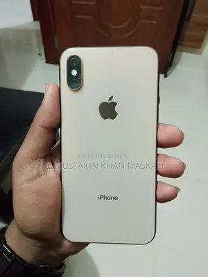 Apple iPhone XS (Used)