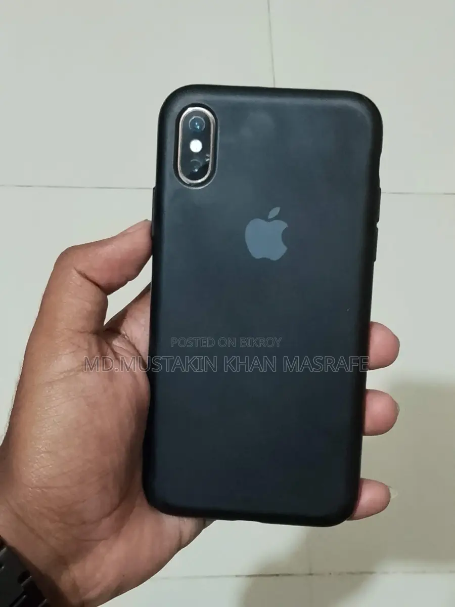 Apple iPhone XS (Used)