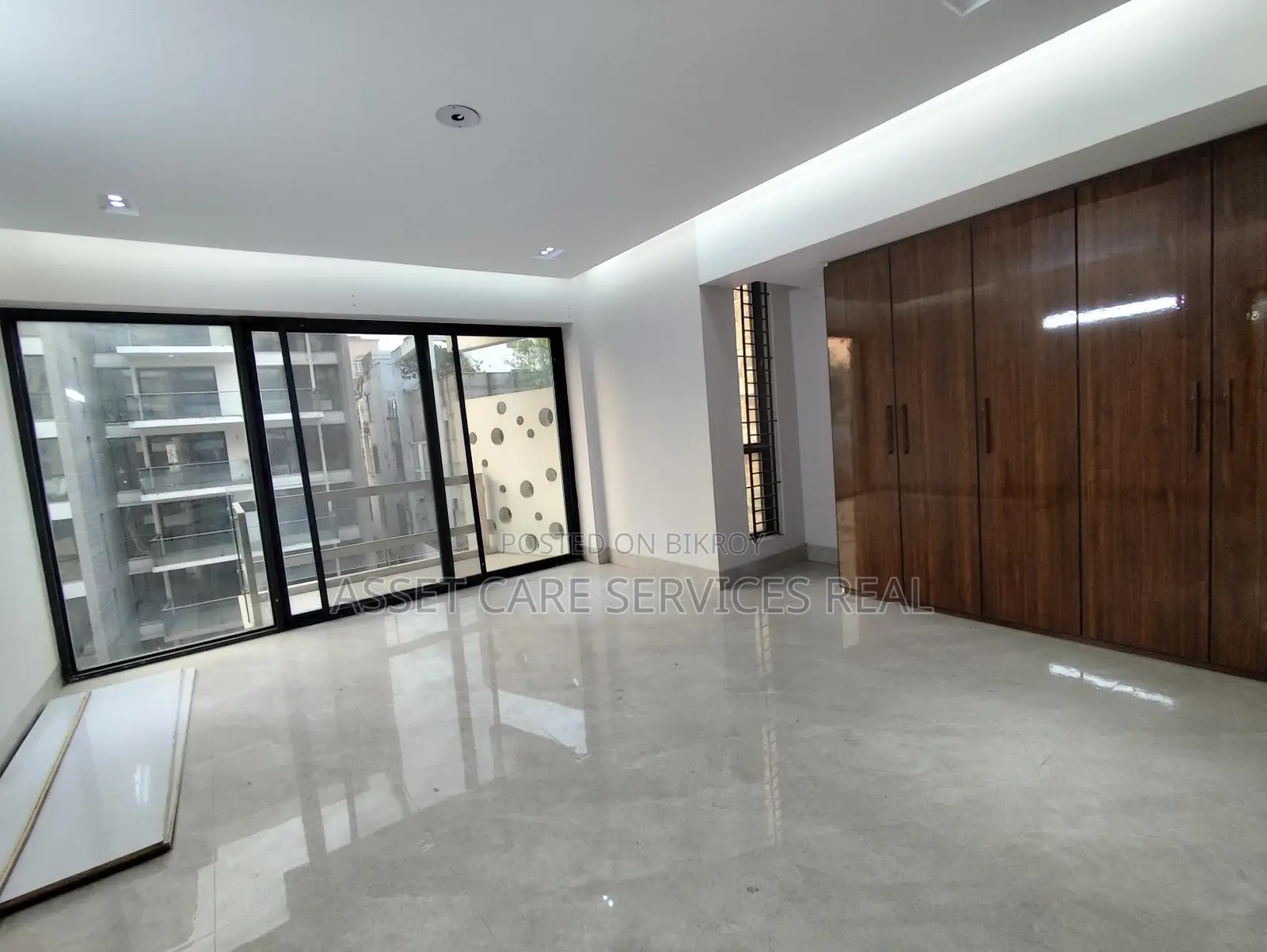 4100-Sqft Brand New Office Space for Rent in Baridhara Diplomatic Zone