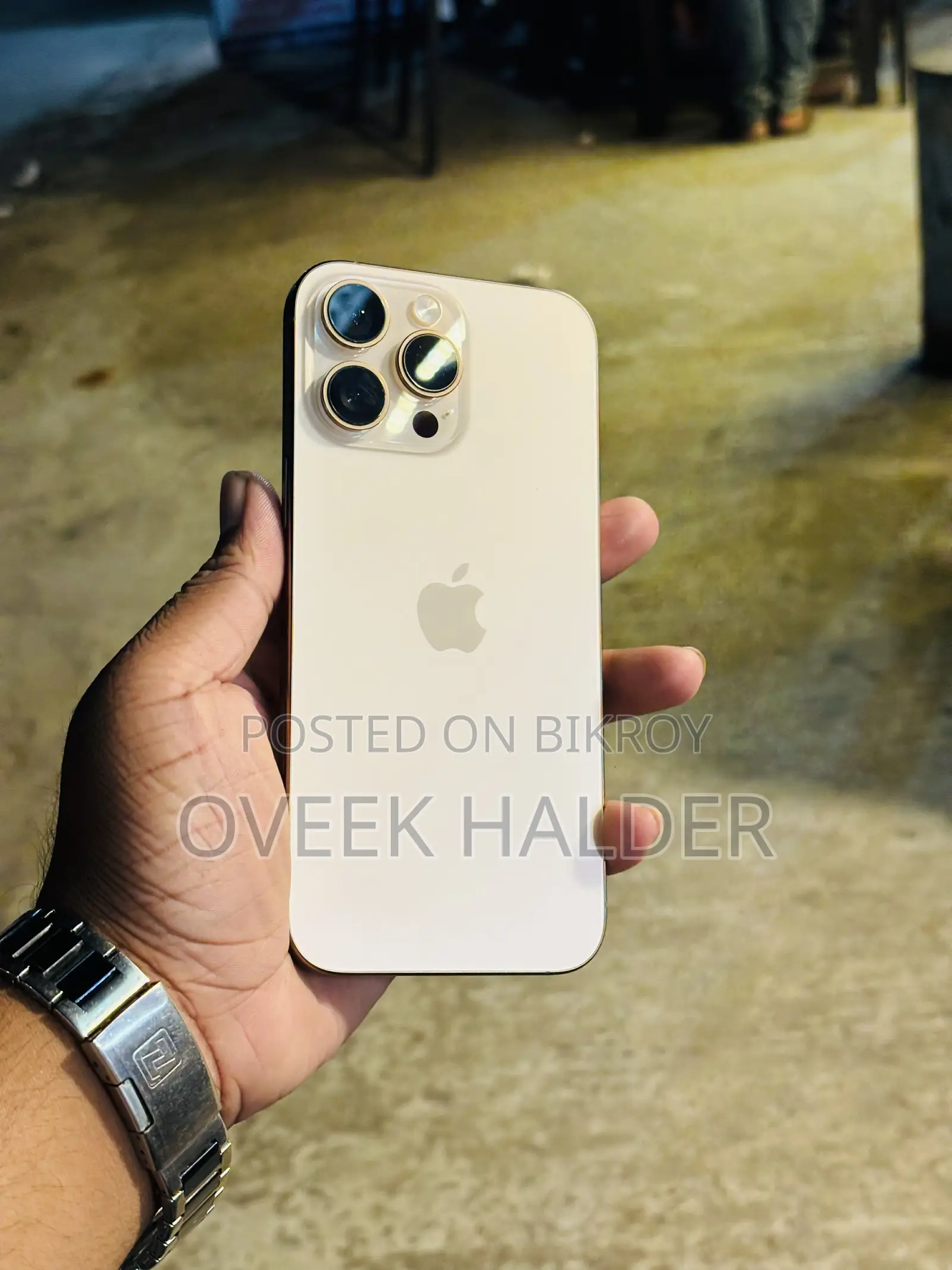 Apple iPhone 16 Pro Max (ব্যবহৃত)