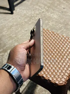 Apple iPhone 16 Pro Max (ব্যবহৃত)