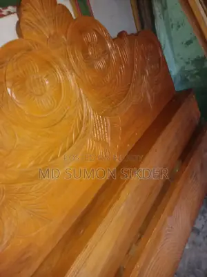 Semi-Box Bed