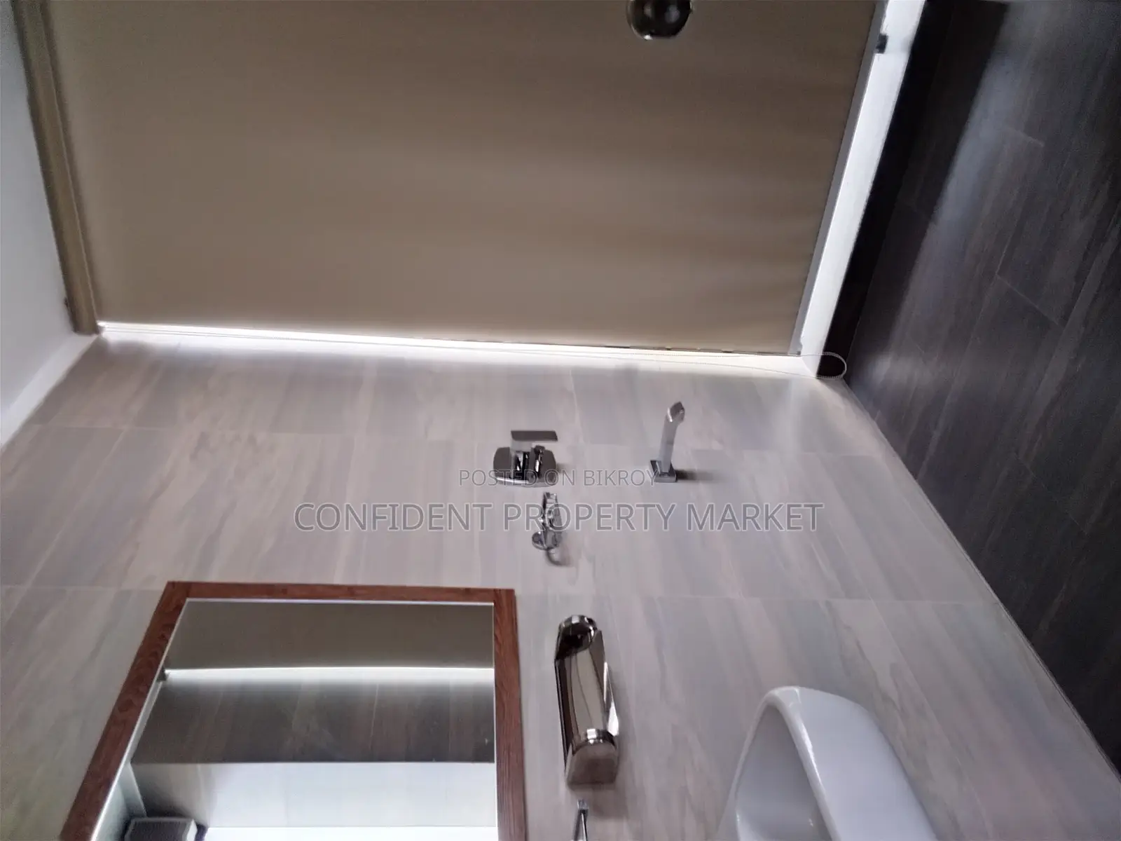 Nice Commercial Space For Rent In Banani