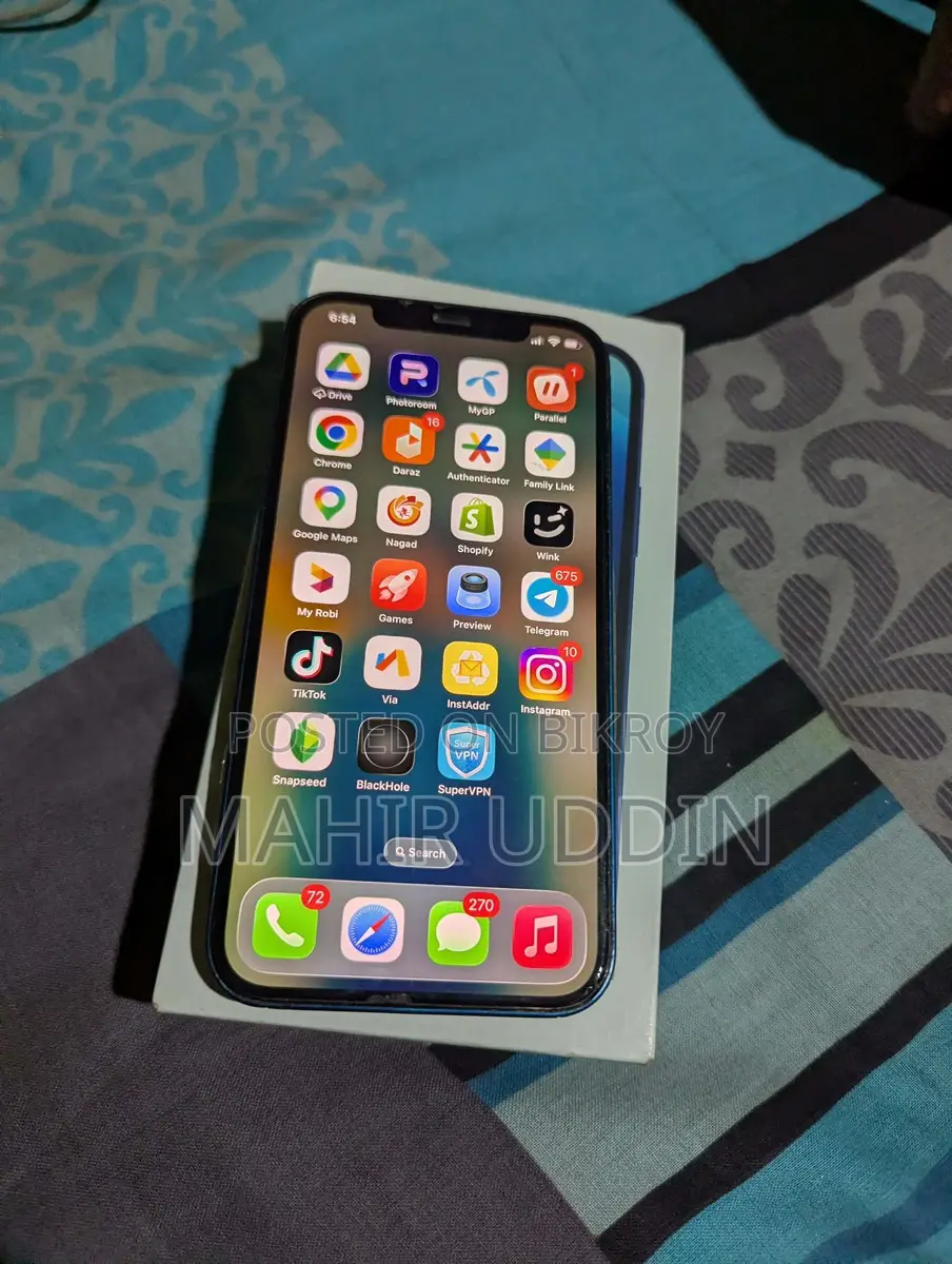 Apple iPhone 12 . (Used)
