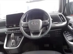 Toyota Noah S-Z PKG 4.5 PEARL 2023