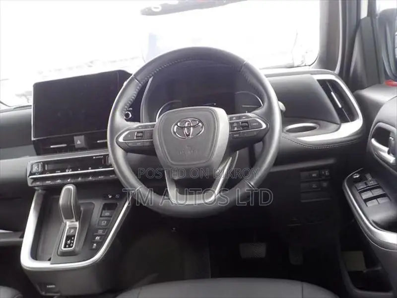 Toyota Noah S-Z PKG 4.5 PEARL 2023