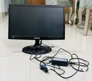 Samsung S19C300 এলইডি মনিটর ভালো অবস্থায়।