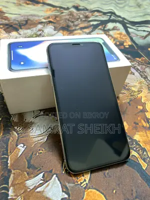 Apple iPhone X 64GB (Used)
