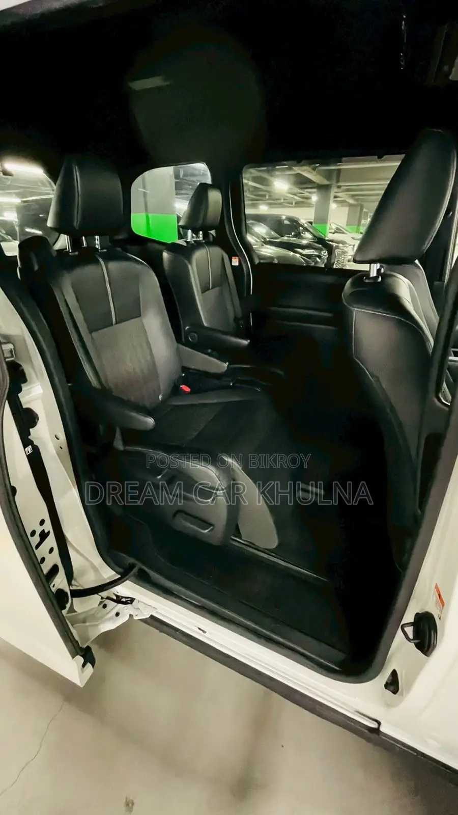 Toyota Noah S-Z Leg Rest HUD 2022