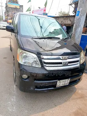 Toyota Noah x 2003