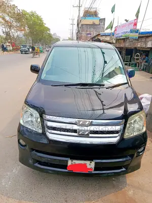Toyota Noah x 2003