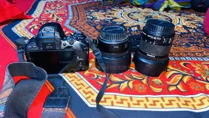 Canon 200D Sale Post