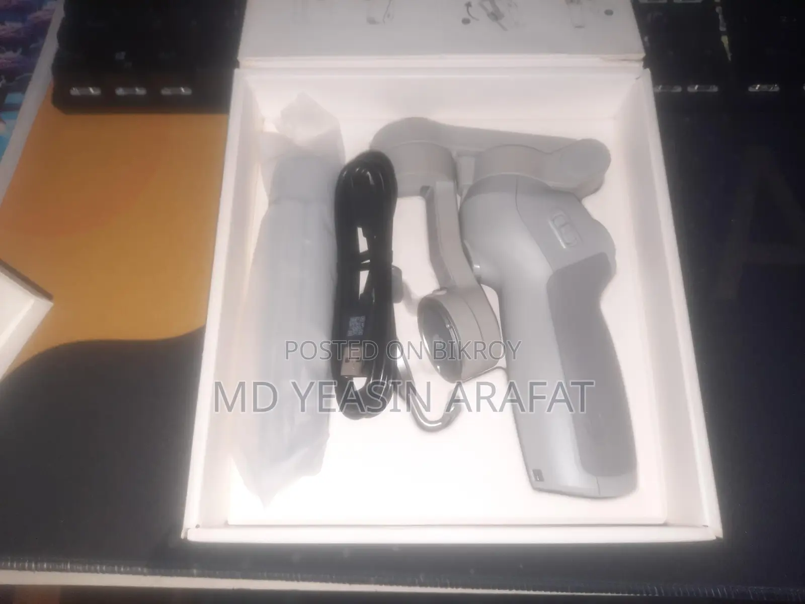 Dji Osmo Mobile Se Gimbal (like New) – Smooth Video Shooting