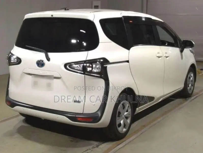 Toyota Sienta X Hybrid 7-Seater 2021