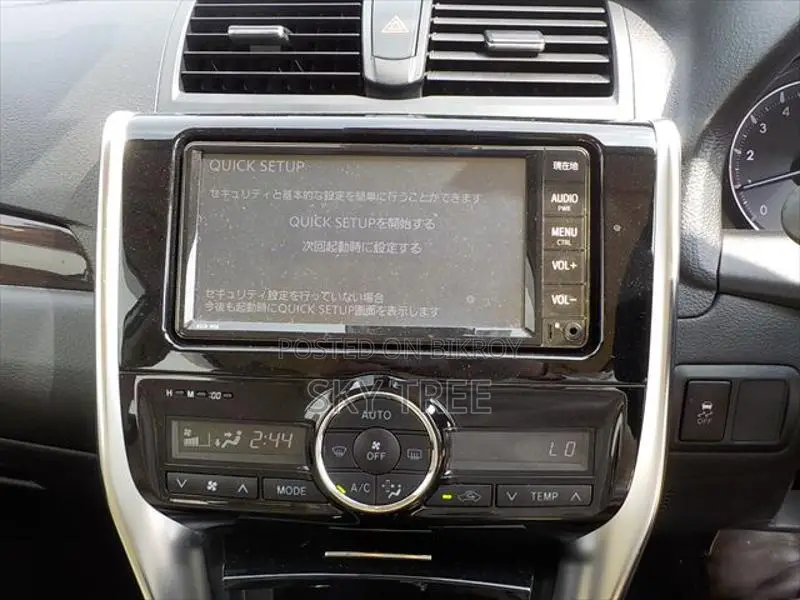 Toyota Premio F-L Pack.. 2020