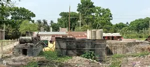 রেডিমেট চাতাল চলমান অবস্থায় আছে,পুড়াপাড়া বাজার সংলগ্ন,যশোর রোডের সাথে
