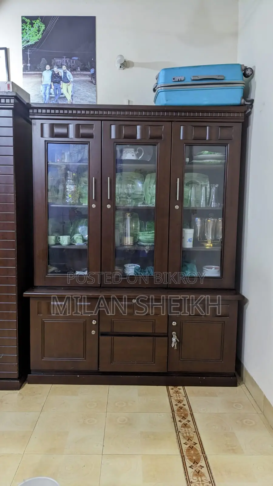 Brand new dressing table, wardrobe, almirah