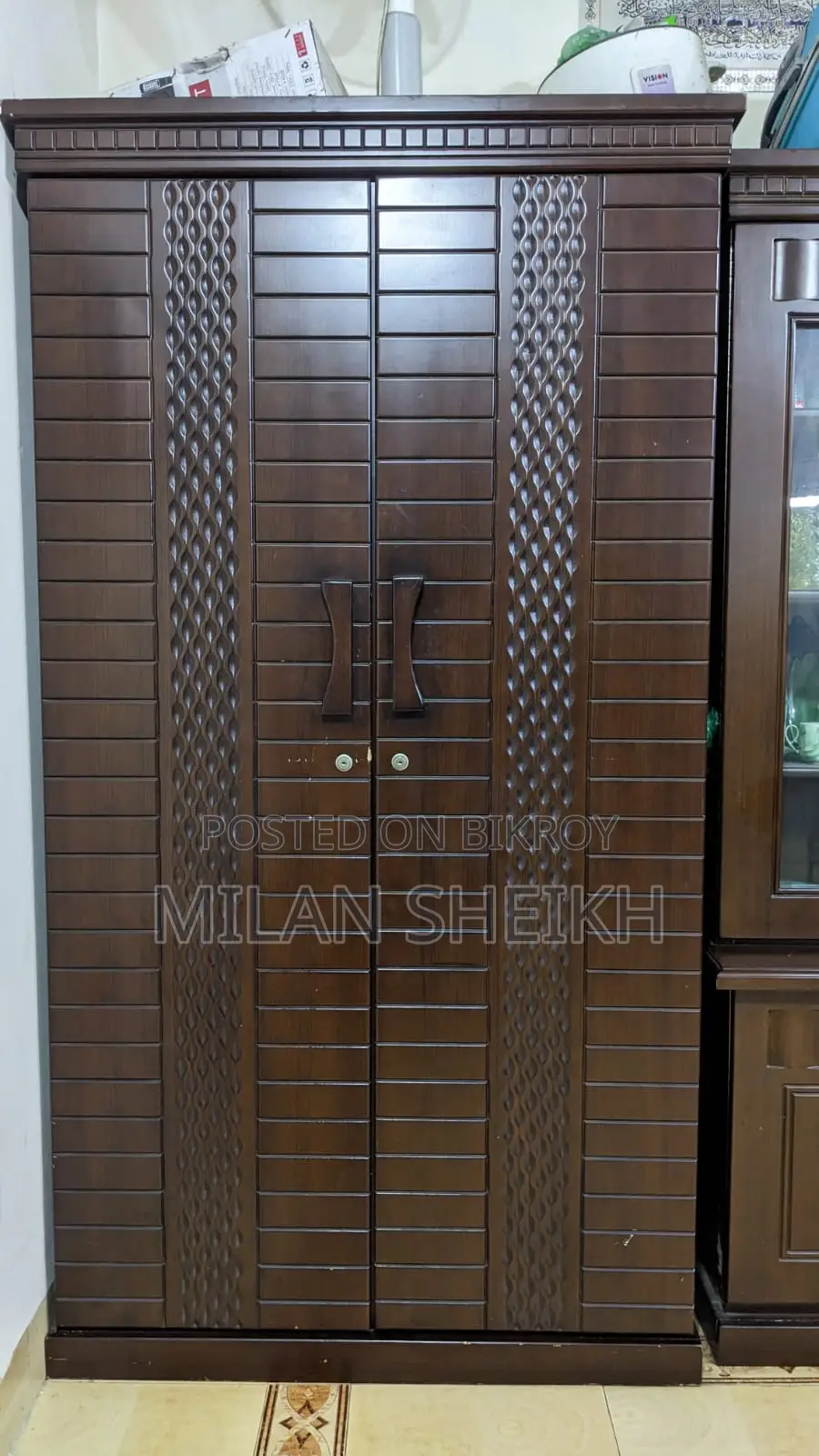 Brand new dressing table, wardrobe, almirah