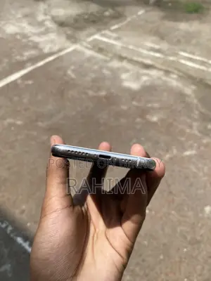 Apple iPhone XS (Used)