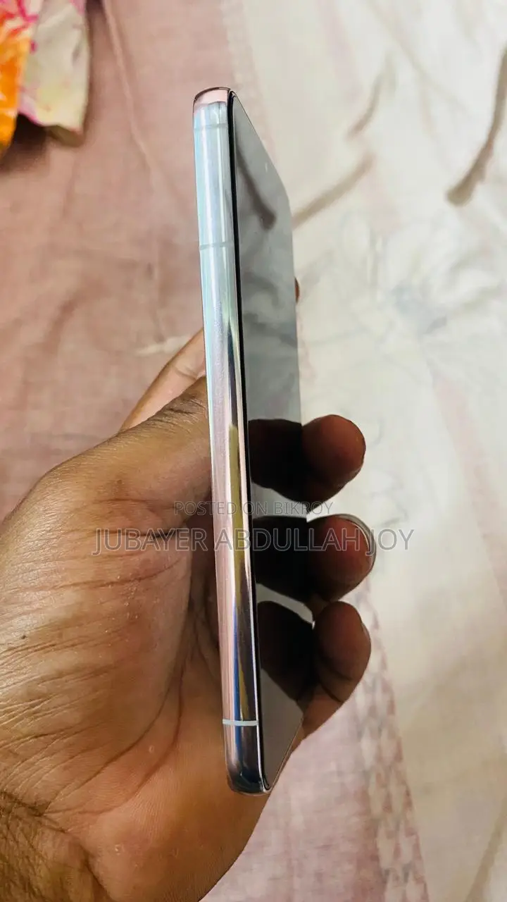 Samsung Galaxy S22 2022 (Used)