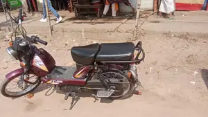 TVS XL 100 2022