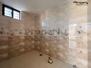 সেক্টর ১১-এ ২০৪৪ বর্গফুটের অ্যাপার্টমেন্ট বিক্রয়