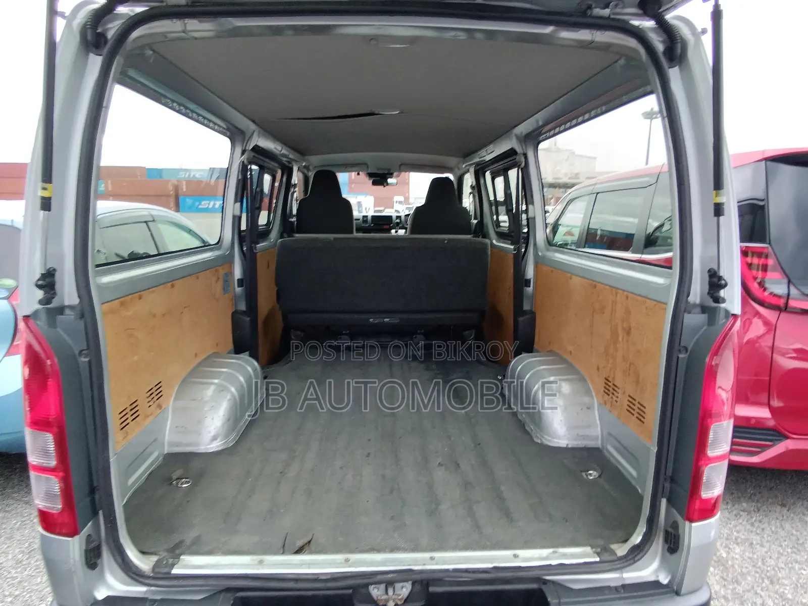 Toyota Hiace DX DHAKA READY 2021