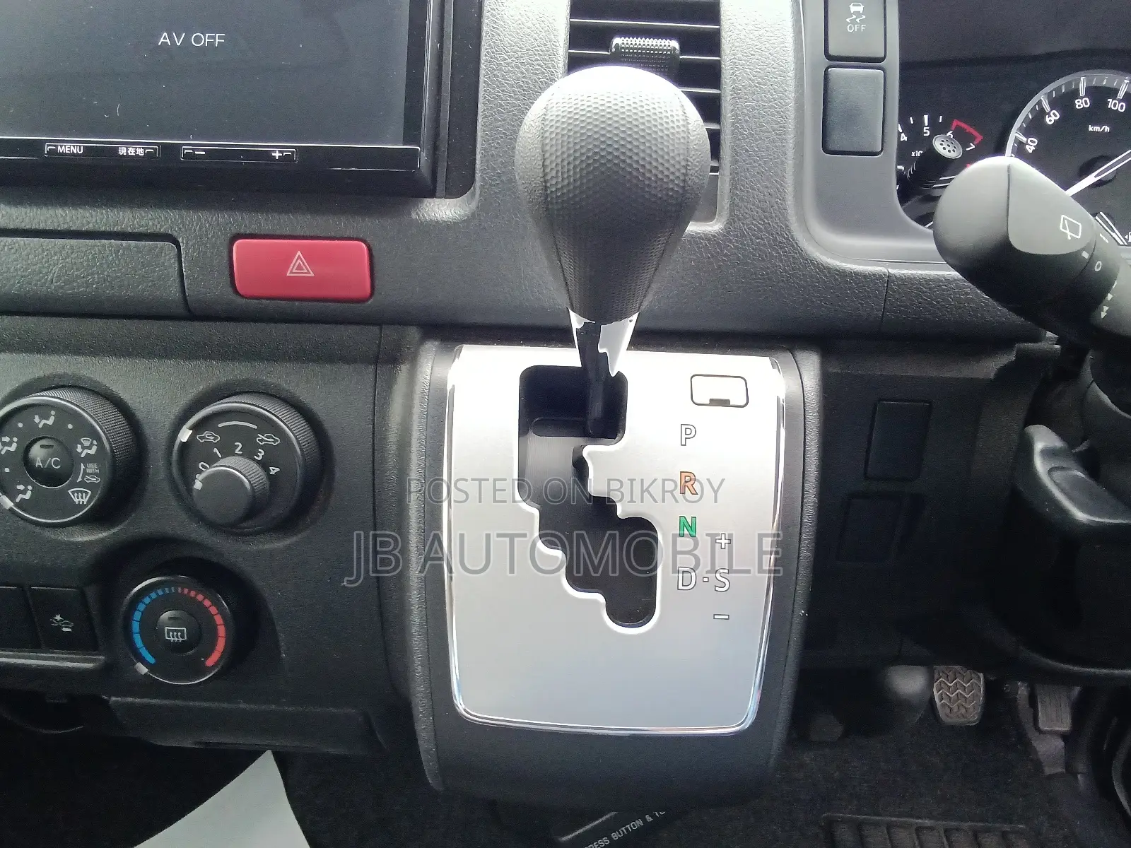 Toyota Hiace DX DHAKA READY 2021