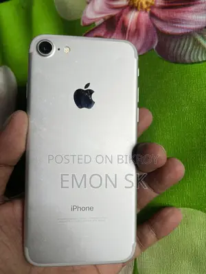 Apple iPhone 7 (Used)