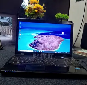 4/120 Fujitsu Laptop Sale Post