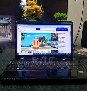4/120 Fujitsu Laptop Sale Post