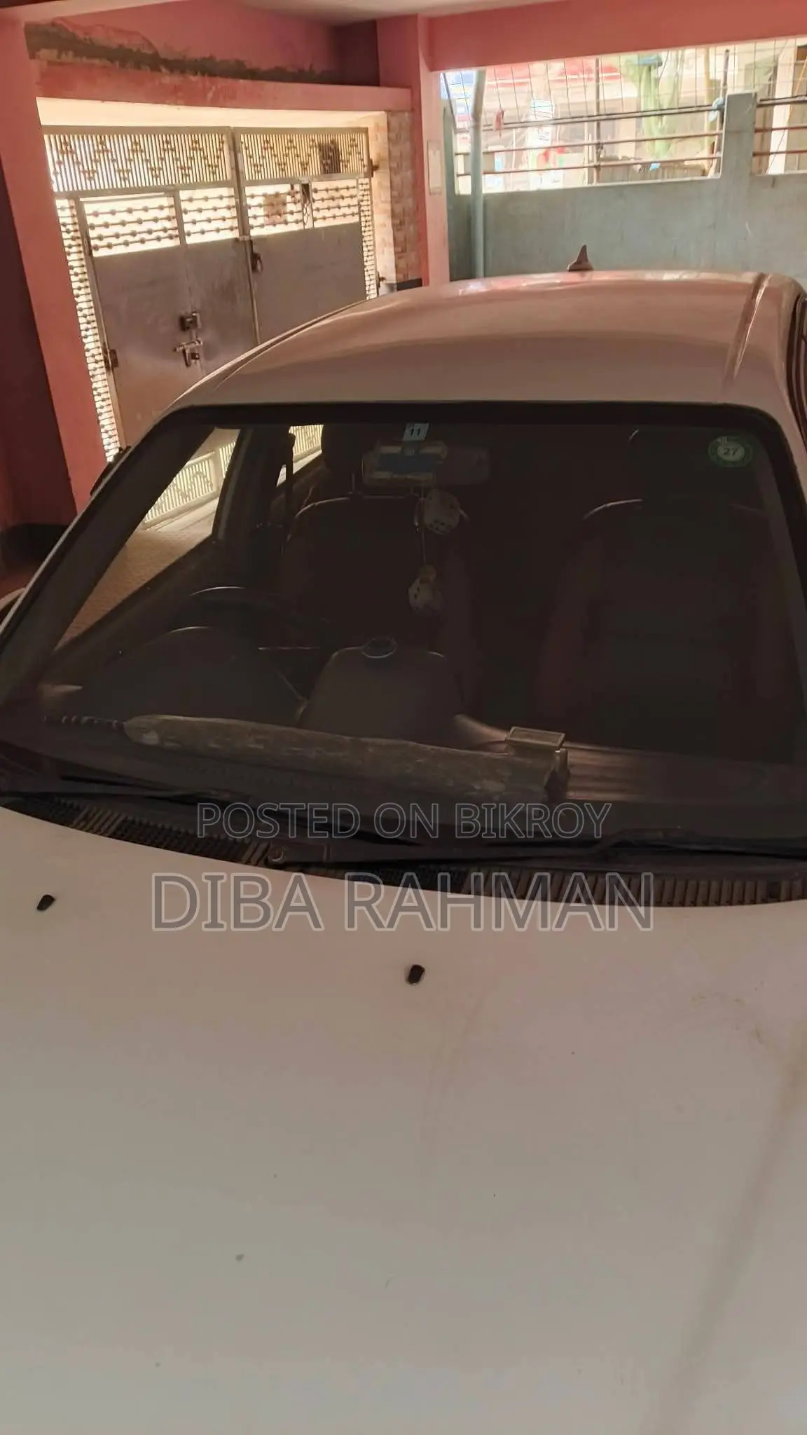 Toyota Corolla 1998 White