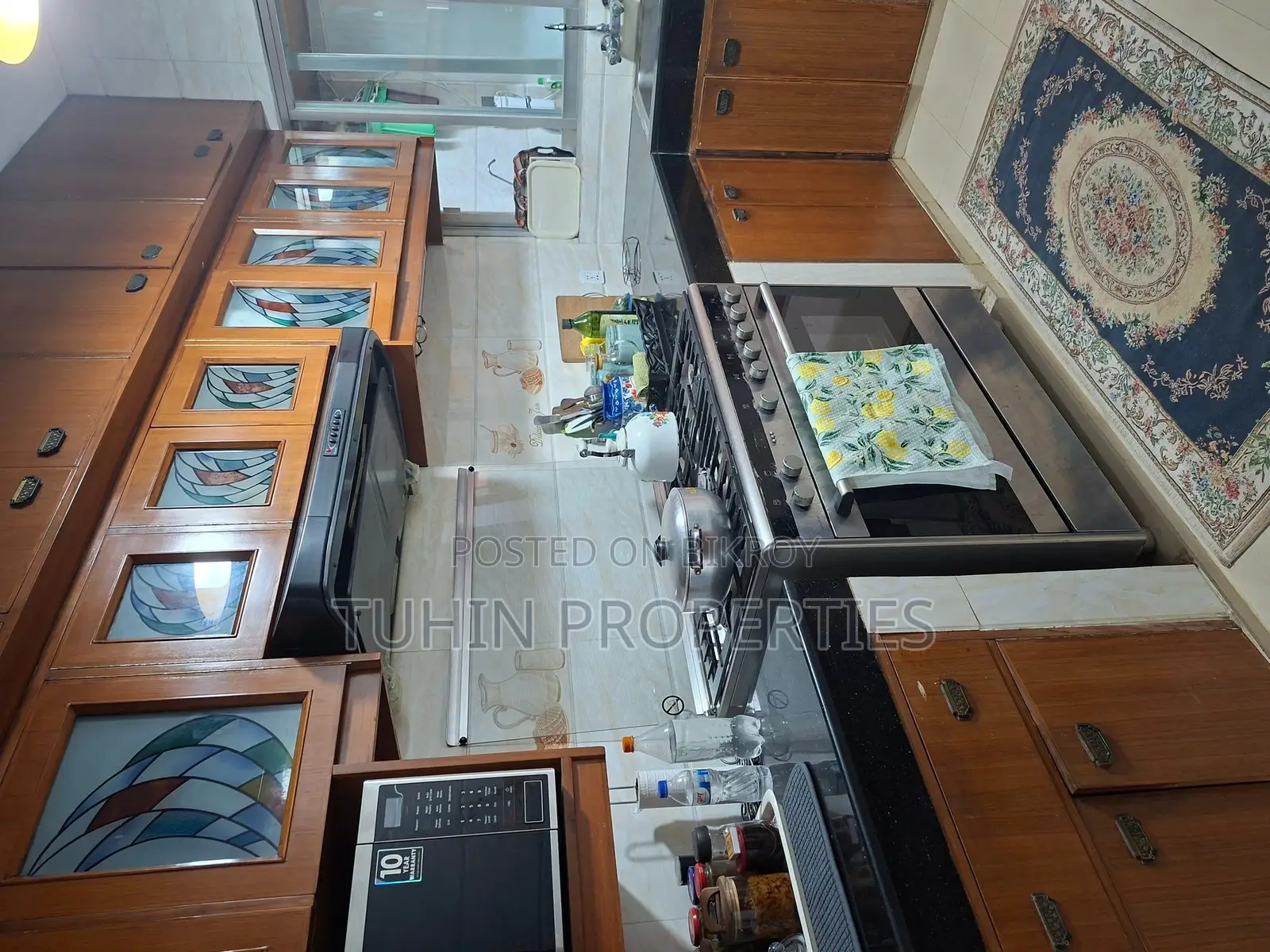 Used Ready 2070 Sft. 5th Floor 3 Bed Flat Sale at Dhanmondi Road 8/A