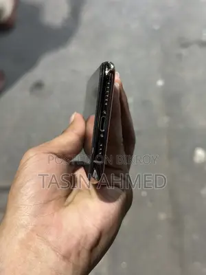Apple iPhone XS (Used)