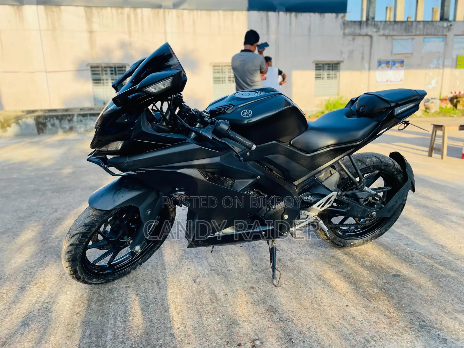 Yamaha R15 . 2023