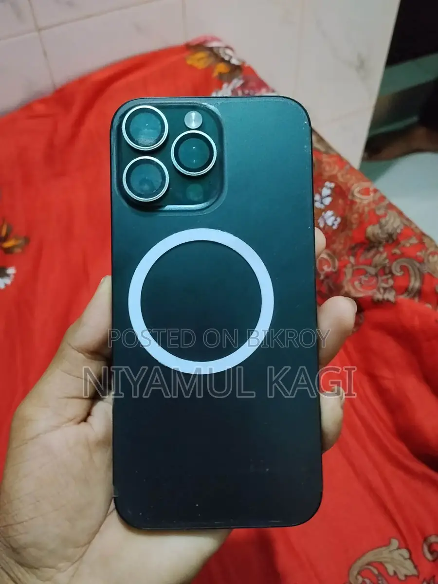 Apple iPhone 16 Pro Max . (Used)