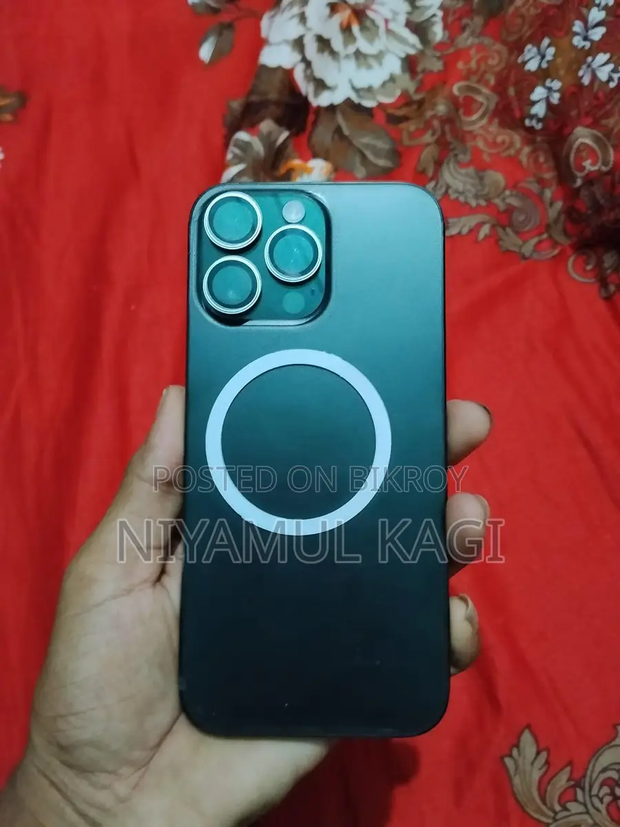 Apple iPhone 16 Pro Max . (Used)