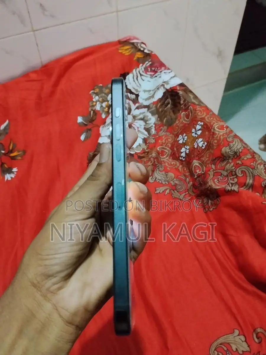 Apple iPhone 16 Pro Max . (Used)