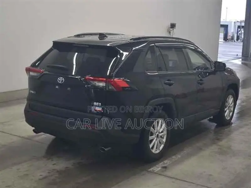 Toyota RAV4 HYBRID X 2021
