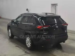 Toyota RAV4 HYBRID X 2021