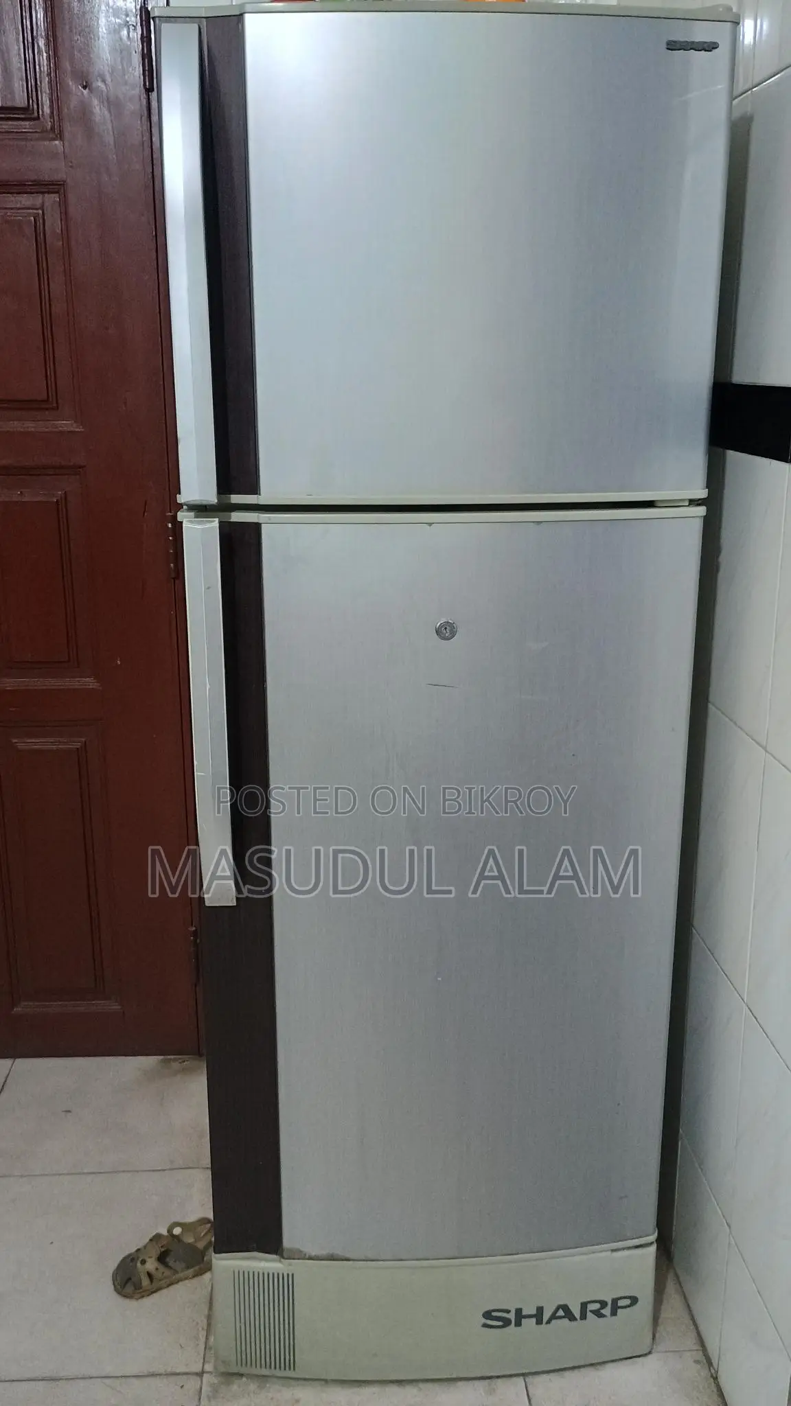 Sharp ফ্রিজ ১২.৫ সেফটি ভালো অবস্থায় আছে!