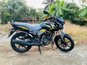 TVS Stryker . 2023
