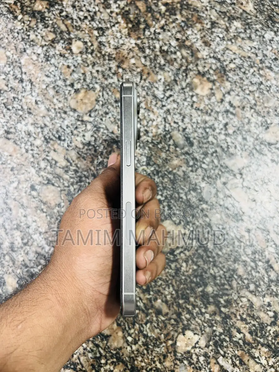 Apple iPhone 15 pro max (Used)
