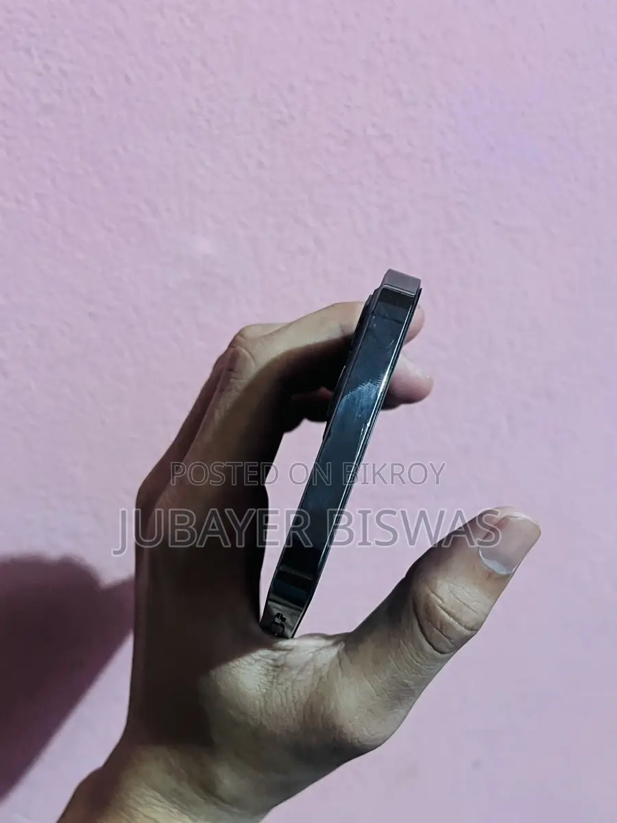 Apple iPhone 12 Pro (Used)
